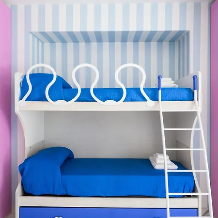 Holiday home Golden Garden *