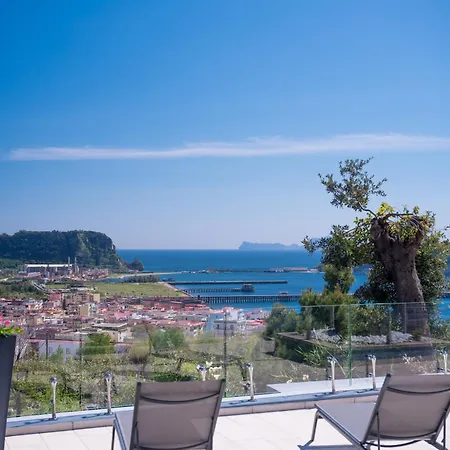 Prázdninový dům Golden Garden